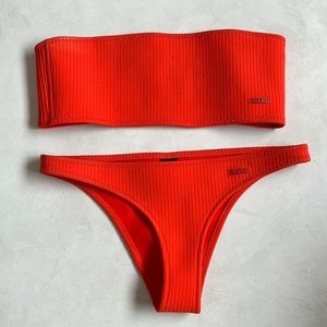 Triangl bandeau and bottoms - ribbed in bright orange/red
